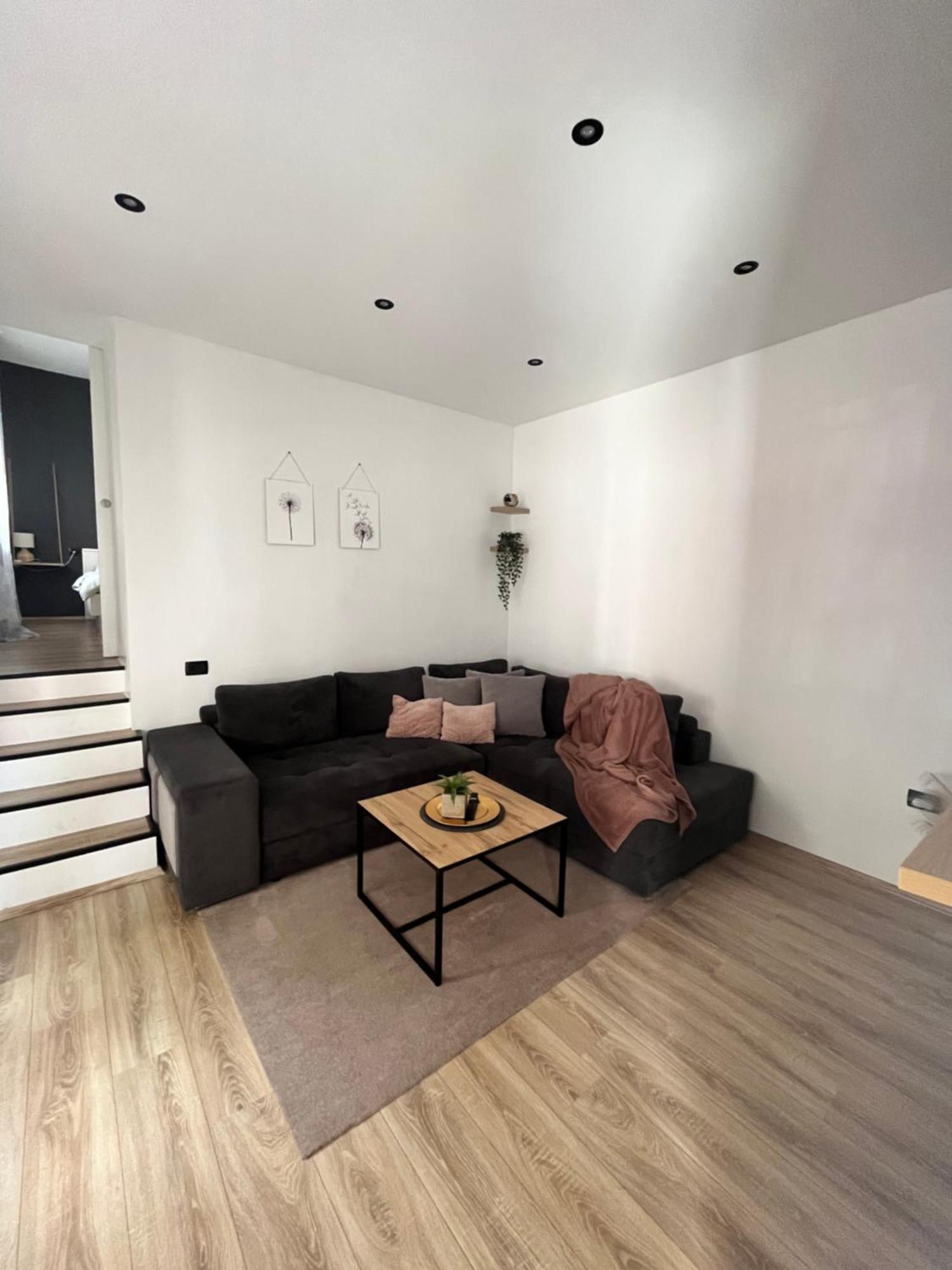 Apartment Rose Pula Ngoại thất bức ảnh