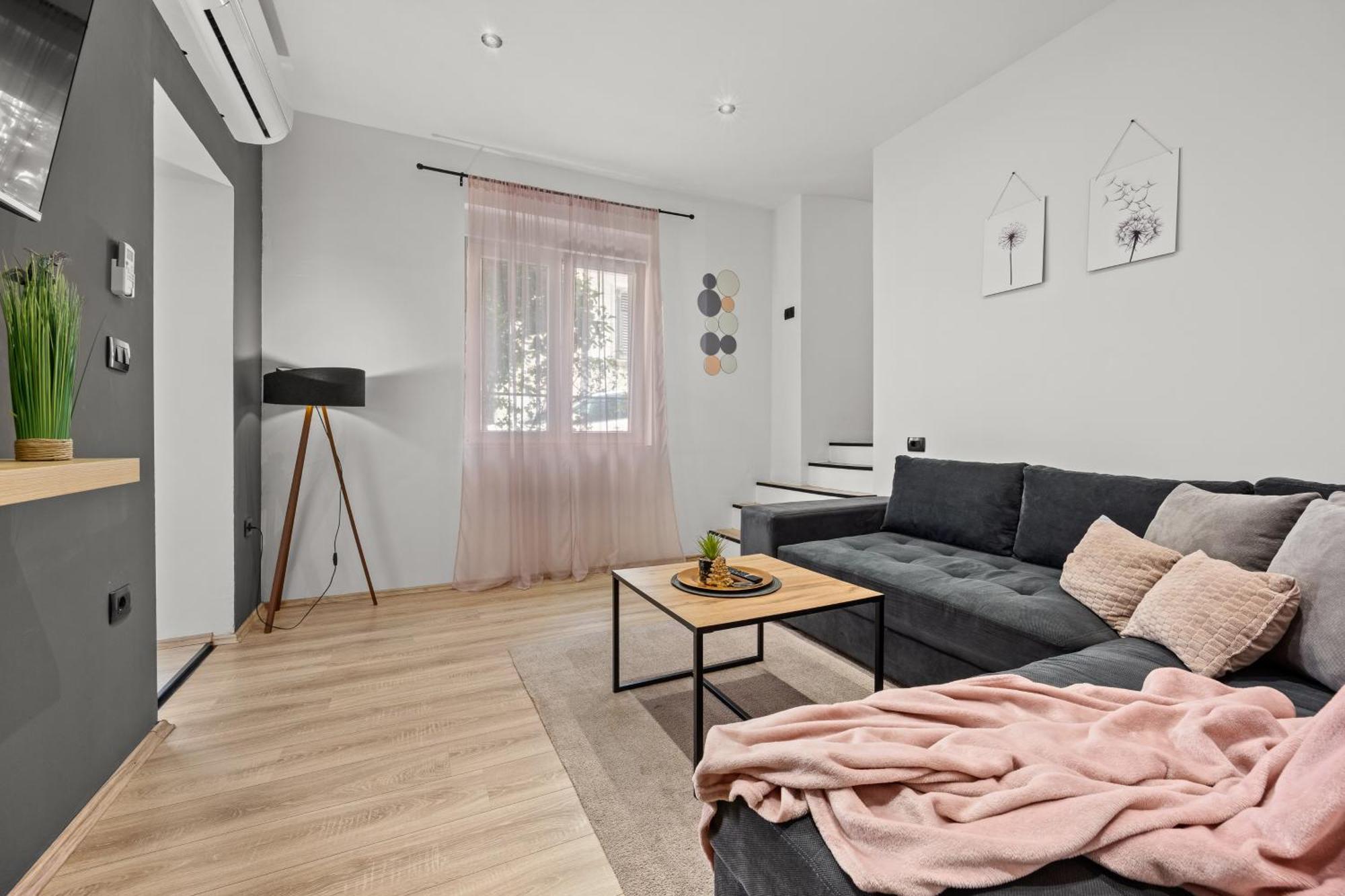 Apartment Rose Pula Ngoại thất bức ảnh